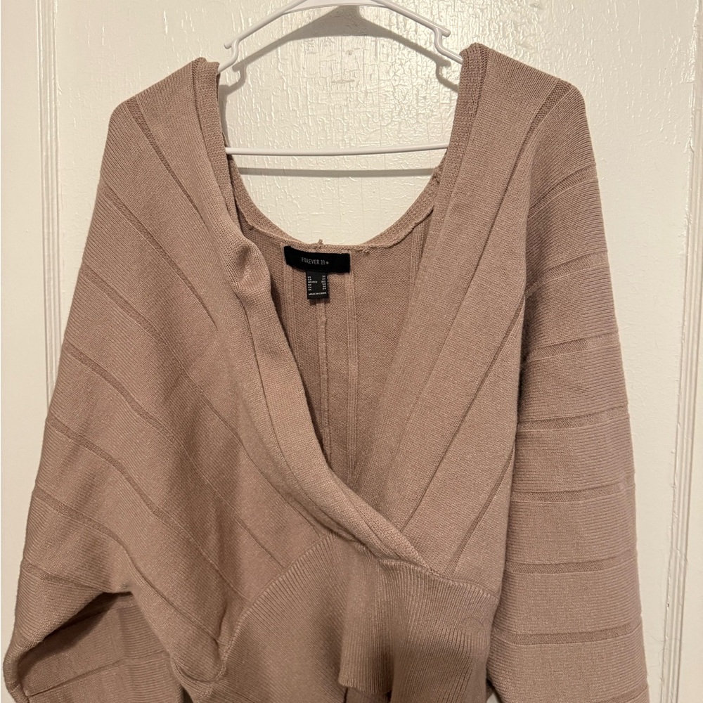 Forever 21 Beige V-Neck Sweater